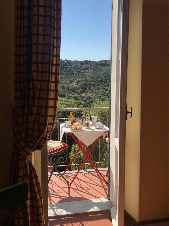 Uliveto Saglietto Agriturismo A Poggi Apartments Imperia Dış mekan fotoğraf