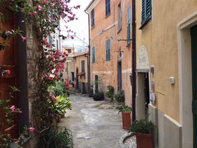 Uliveto Saglietto Agriturismo A Poggi Apartments Imperia Dış mekan fotoğraf