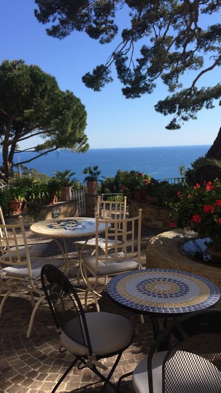 Uliveto Saglietto Agriturismo A Poggi Apartments Imperia Dış mekan fotoğraf